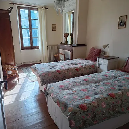 Les Lits De Montbel Bed & Breakfast