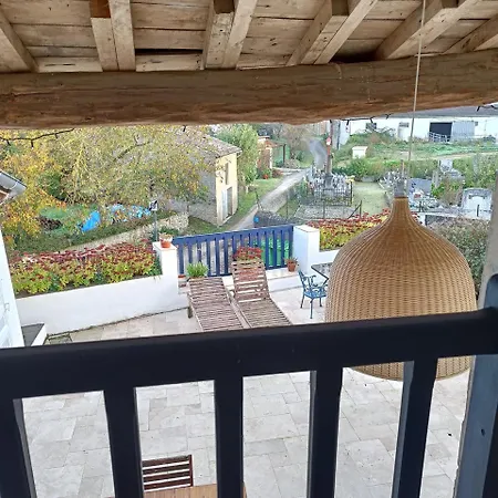 Les Lits De Montbel B&B 3*